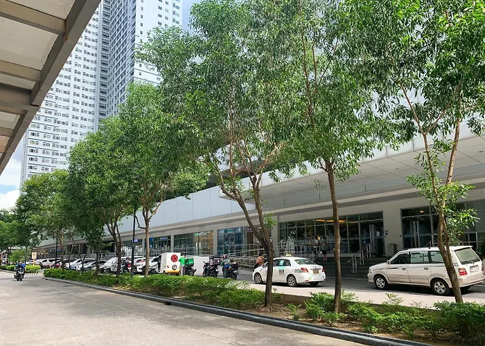 Apartamento 3br For Balikbayan Families Sm North Edsa Manila